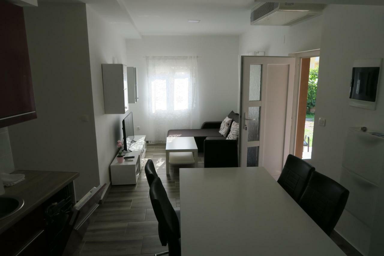 Family Apartment Baška Extérieur photo
