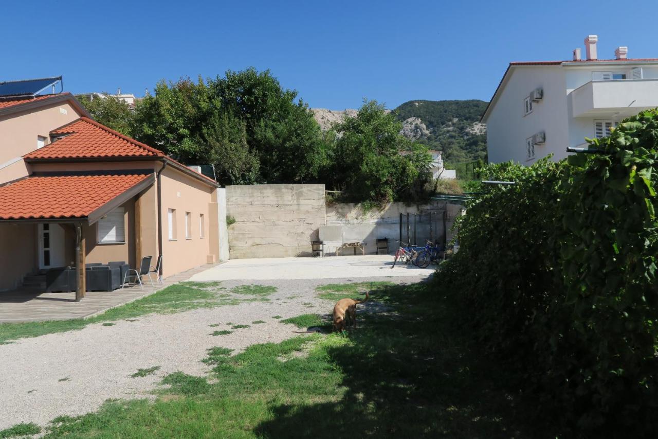 Family Apartment Baška Extérieur photo
